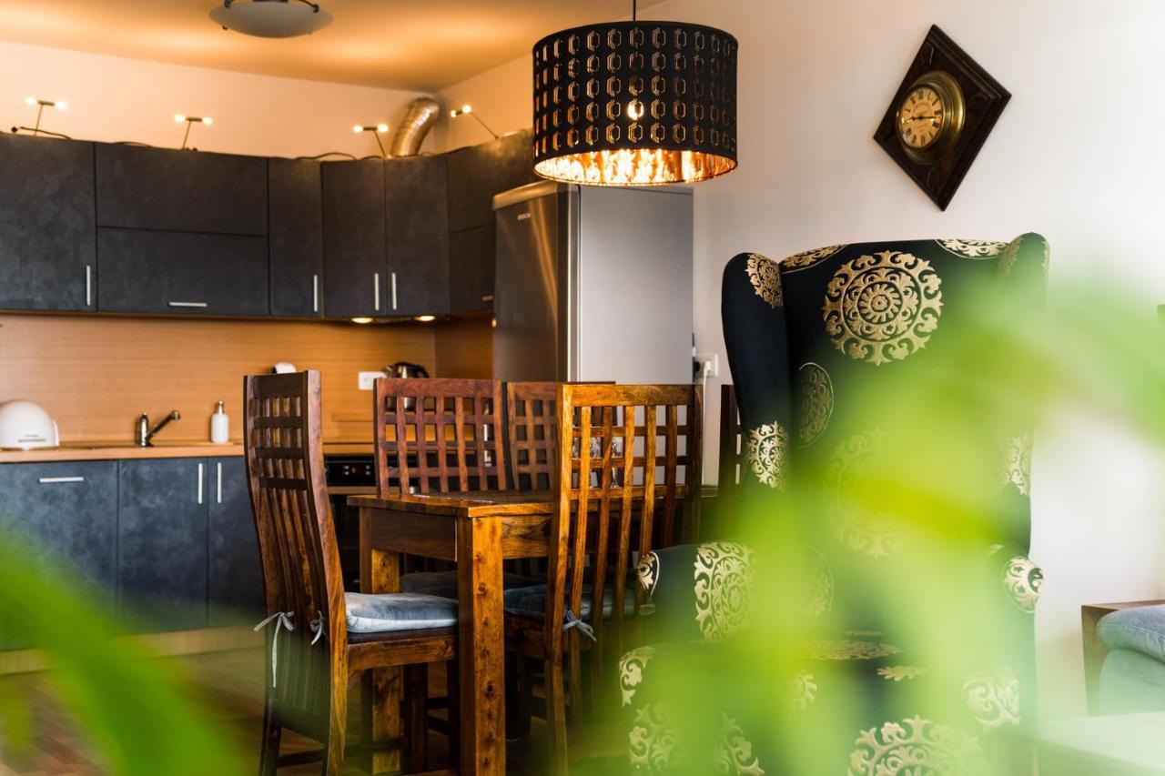 Comfy Condo On The 20Th Floor & Free Parking Bratislava Exterior foto