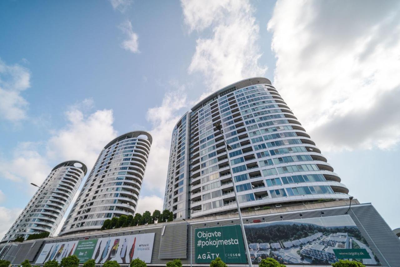 Comfy Condo On The 20Th Floor & Free Parking Bratislava Exterior foto
